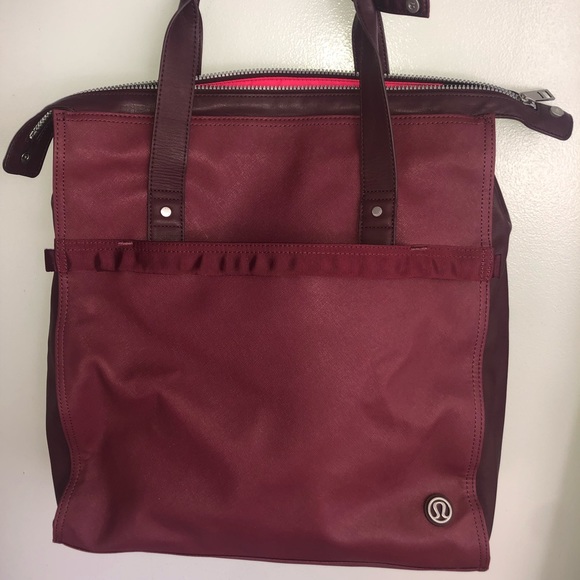 lululemon athletica Handbags - Large Lululemon Overnight/Gym Bag